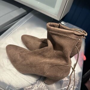 New without box SHEIN Brown Suede Women's Ankle Boots